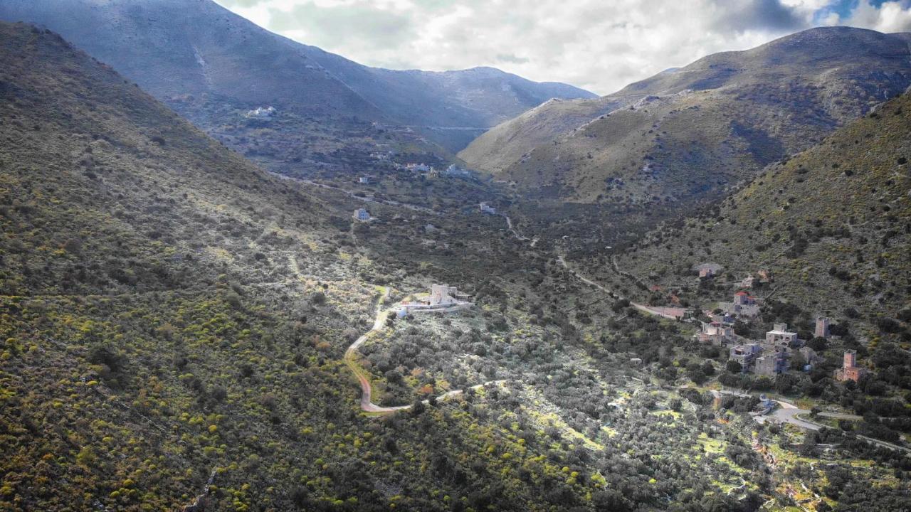 Soloterra Tower Otel Kokkala Dış mekan fotoğraf