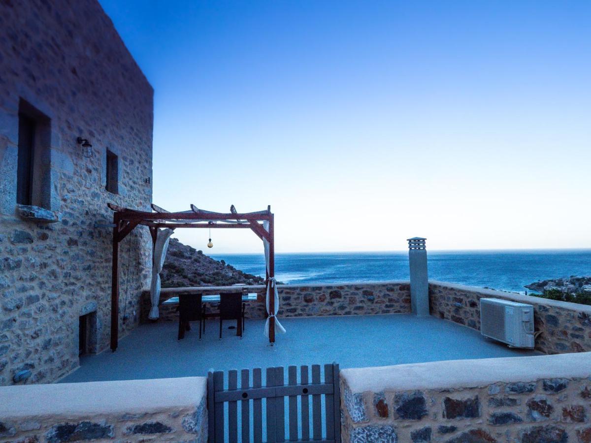 Soloterra Tower Otel Kokkala Dış mekan fotoğraf