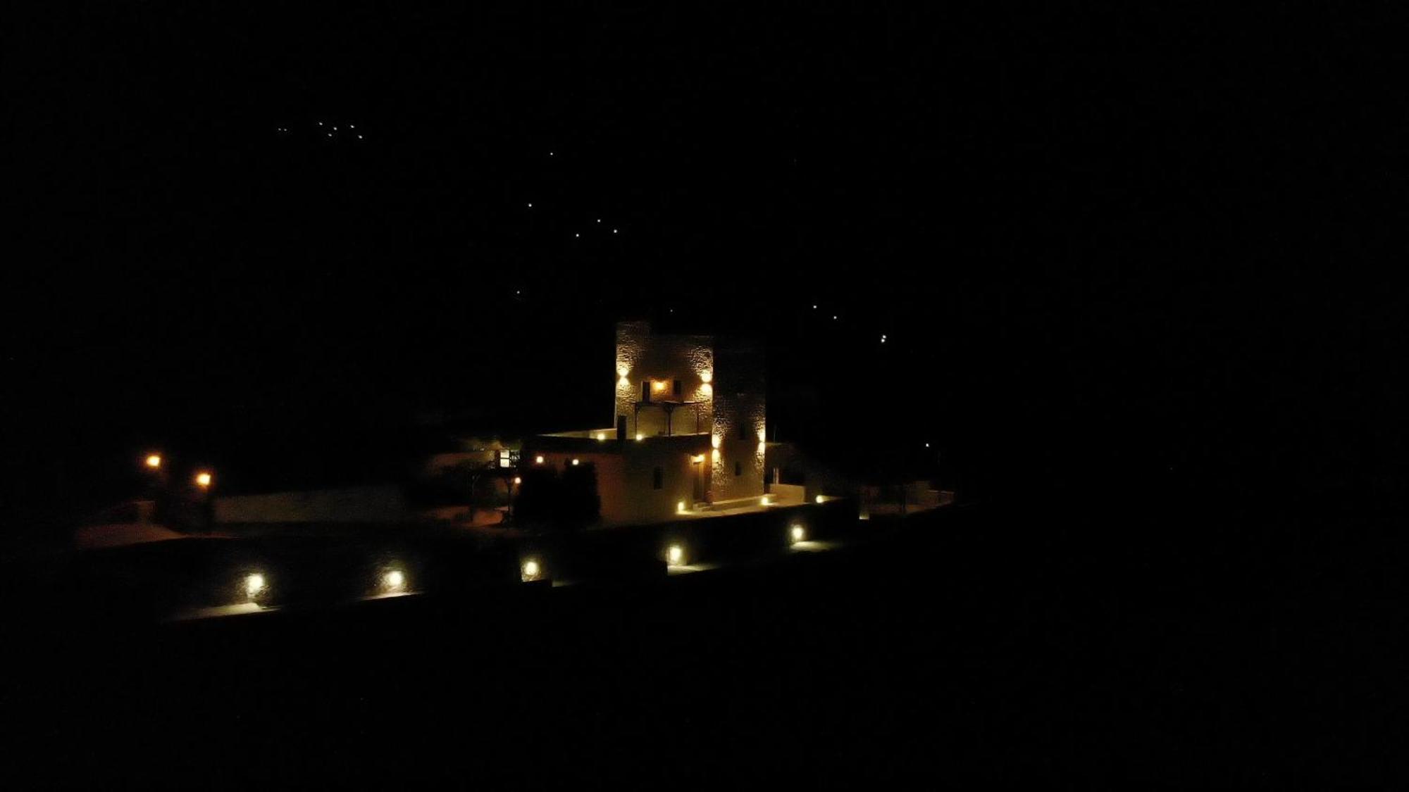 Soloterra Tower Otel Kokkala Dış mekan fotoğraf