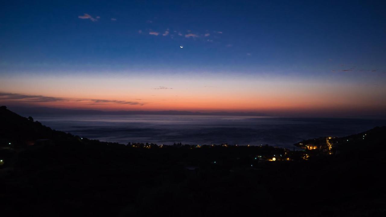 Soloterra Tower Otel Kokkala Dış mekan fotoğraf