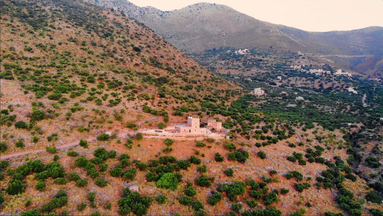 Soloterra Tower Otel Kokkala Dış mekan fotoğraf
